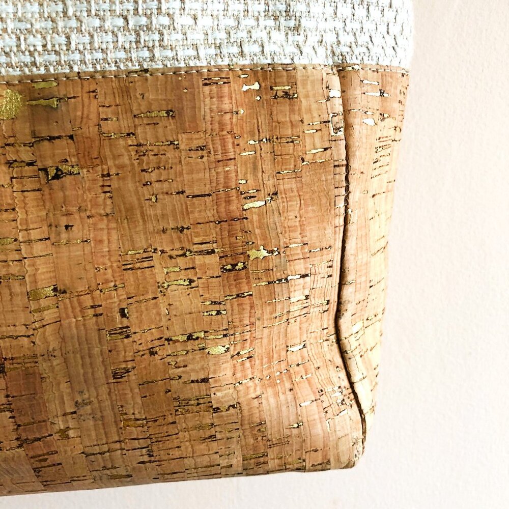 Cork & Woven Straw Tote Bag with Gold Flecks - Picture 3 of 8